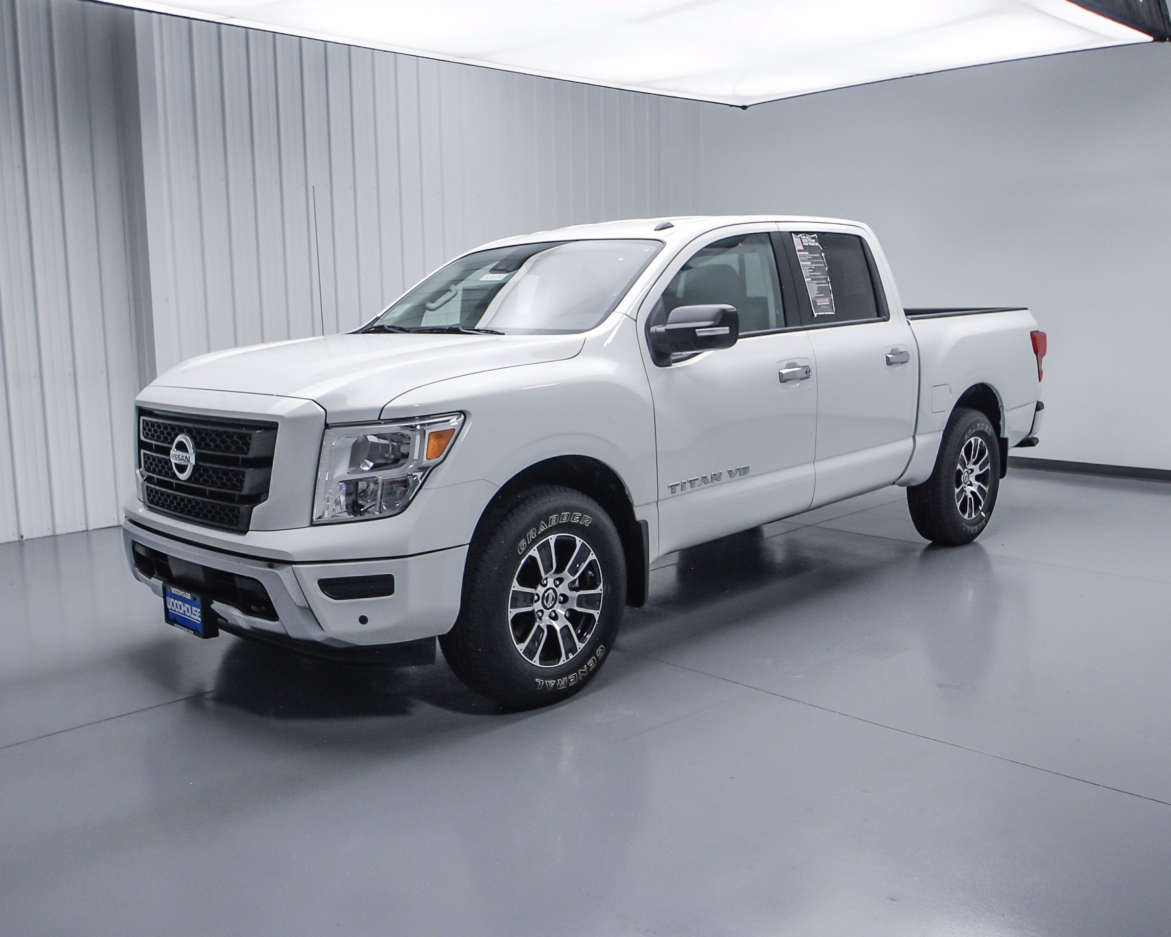 2025 Nissan Titan Sv Crew Cab