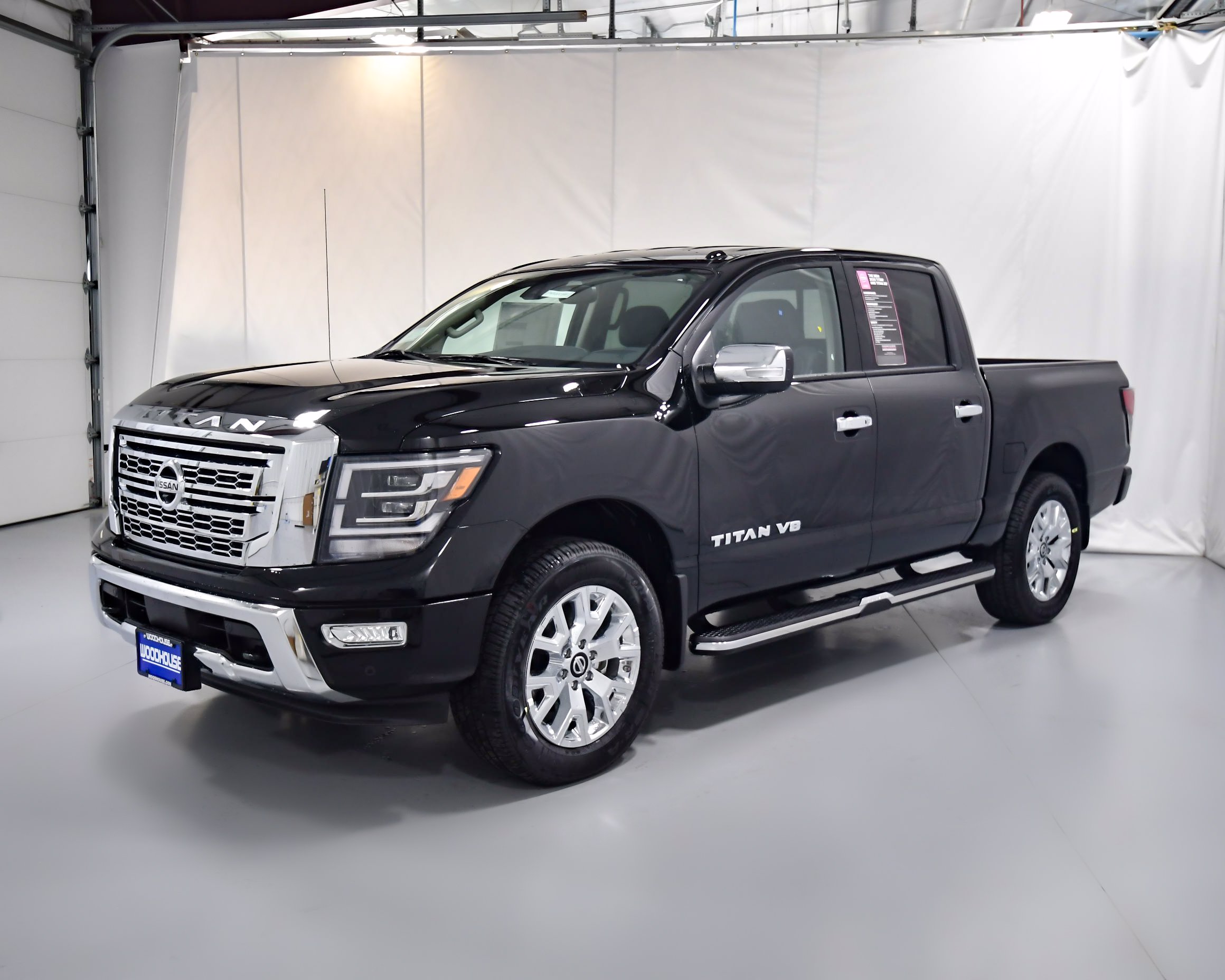 New 2020 Nissan Titan SL 4WD Crew Cab Pickup