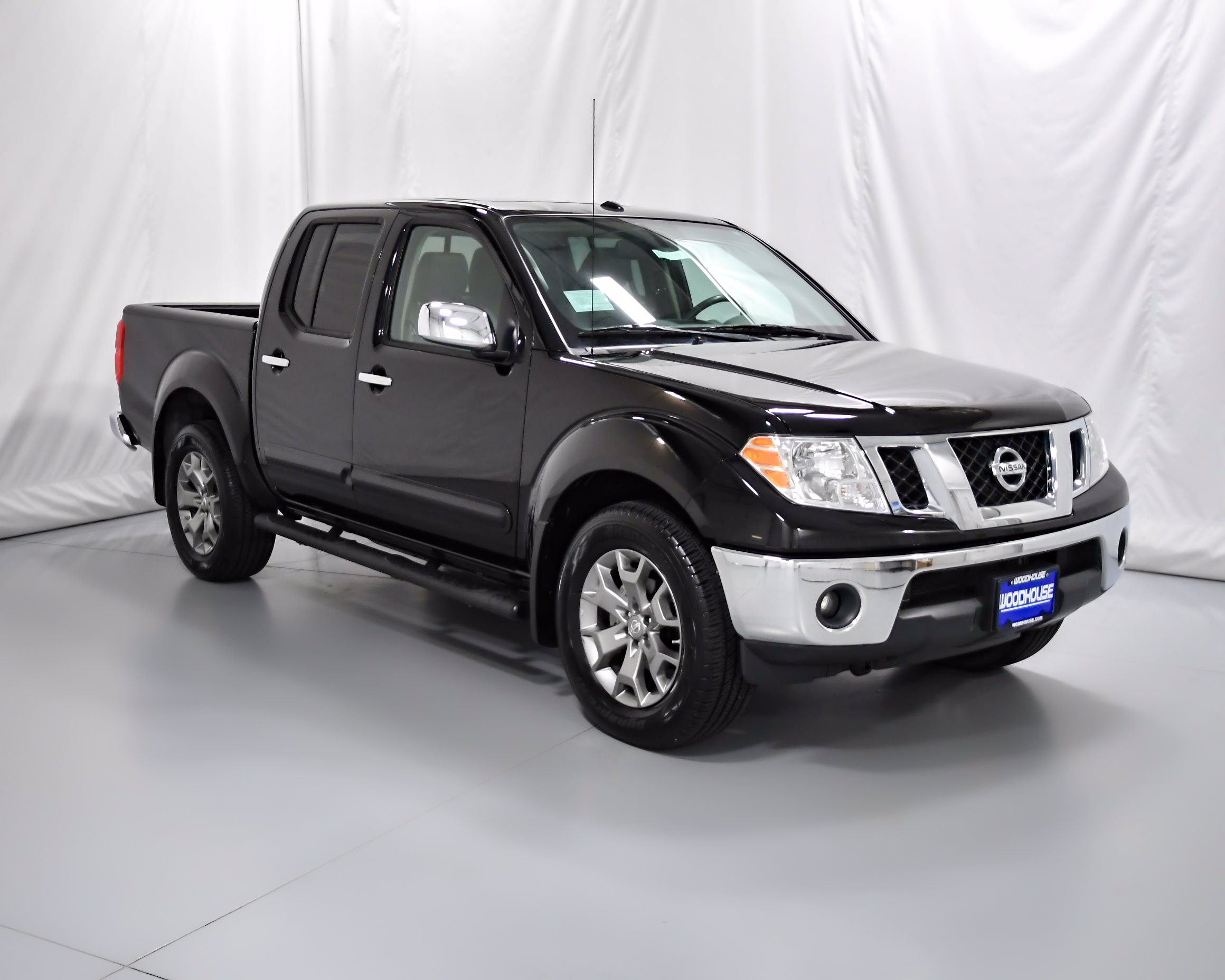 PreOwned 2018 Nissan Frontier SL 4WD Crew Cab Pickup