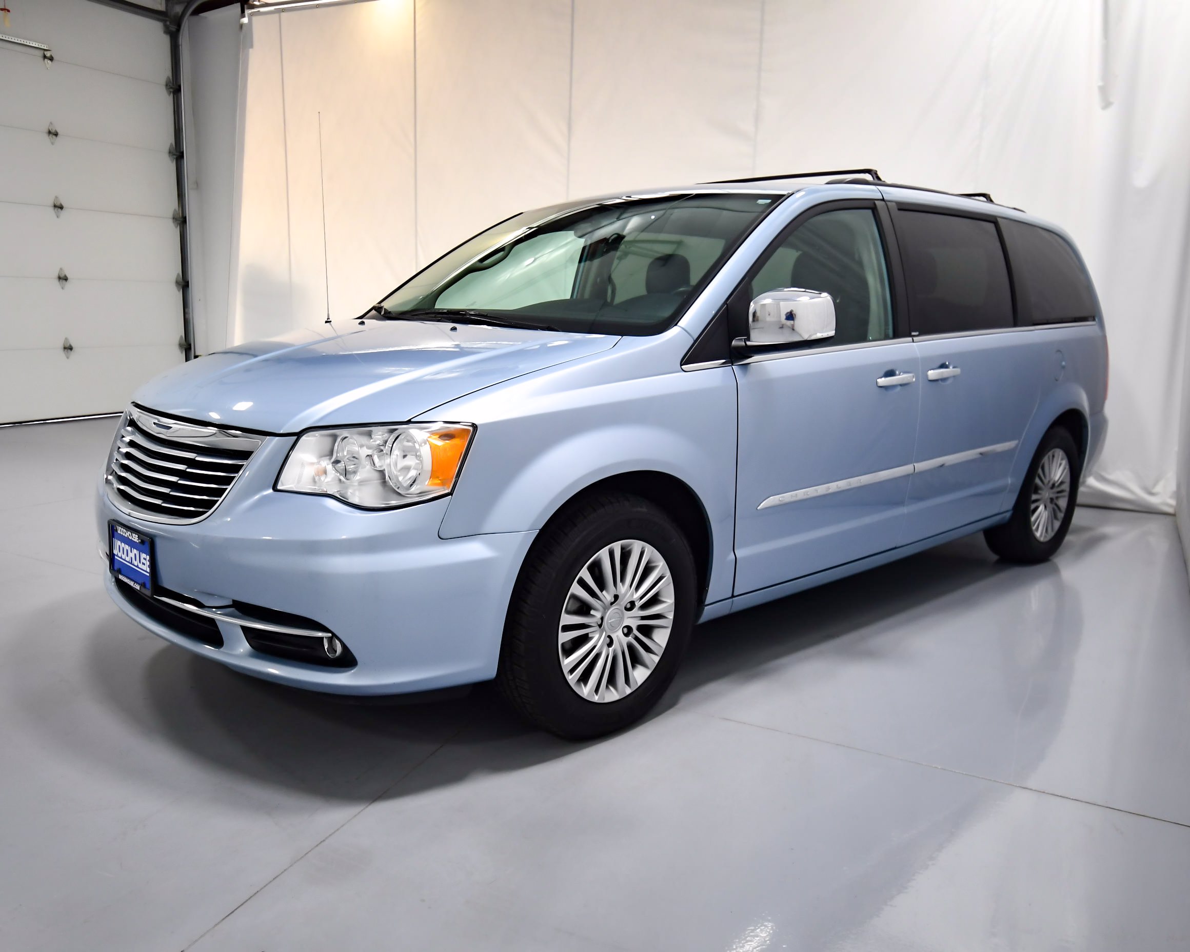 Pre-Owned 2013 Chrysler Town & Country Touring-L FWD Mini-van, Passenger Best Tires For Town And Country Van